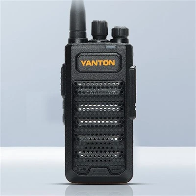Prijenosni HF radio primopredajnik